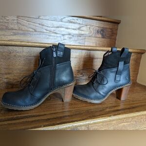 El Naturalista black leather booties, Eurosize 36 US , 5.5/6